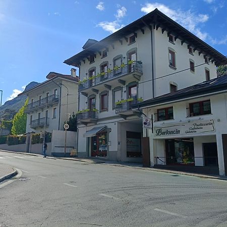Апартаменти Liberty House Alps Шатійон Екстер'єр фото