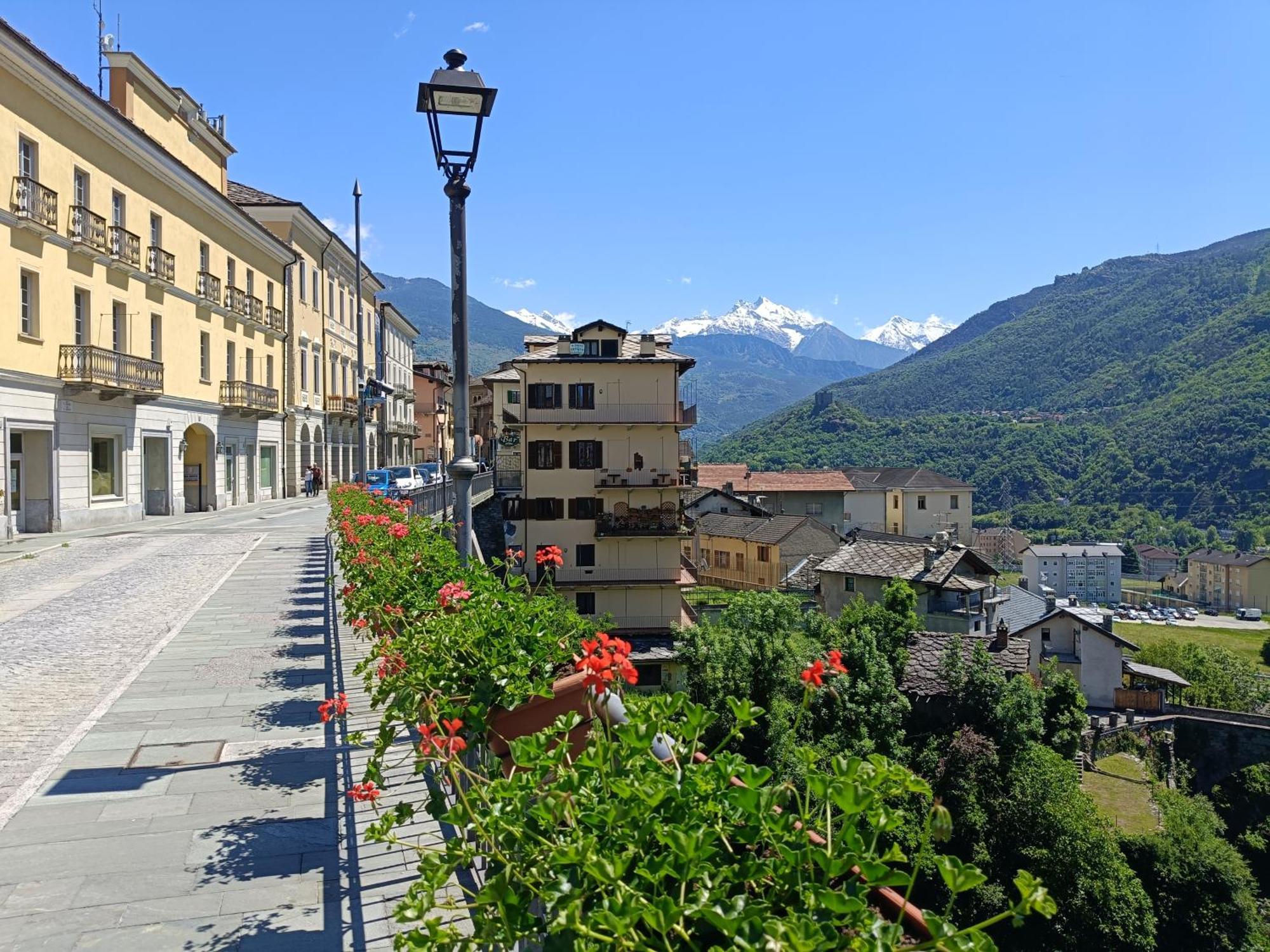 Апартаменти Liberty House Alps Шатійон Екстер'єр фото